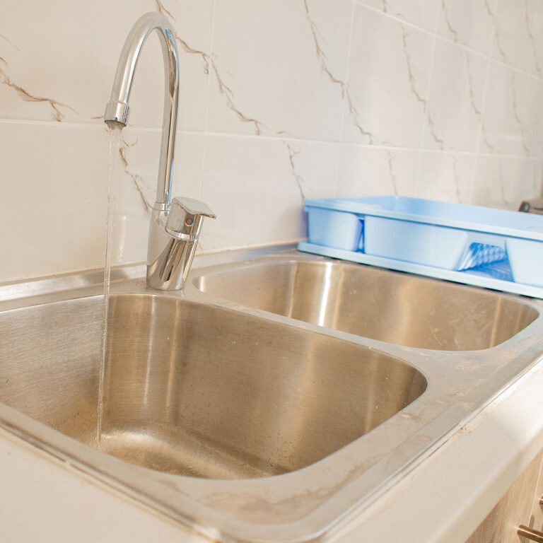 Kitchen Wash Area